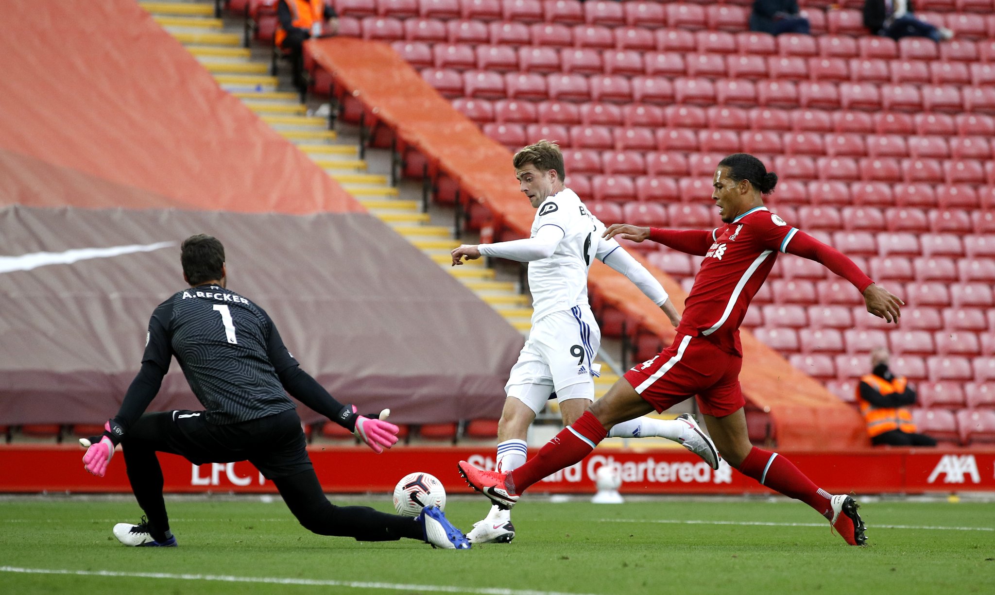 樂部對赫迪 樂部對赫迪